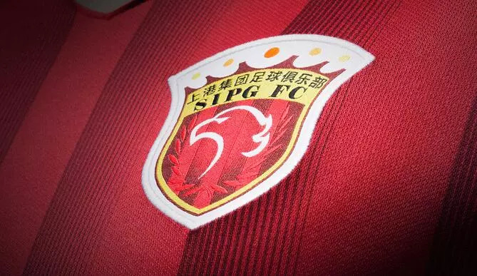 官方：洛杉矶FC与38岁门将洛里续约至2026年，含1年续约选项