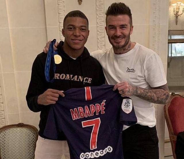 海纳：过去的几个赛季里，我们遇到这样的情况就放弃了