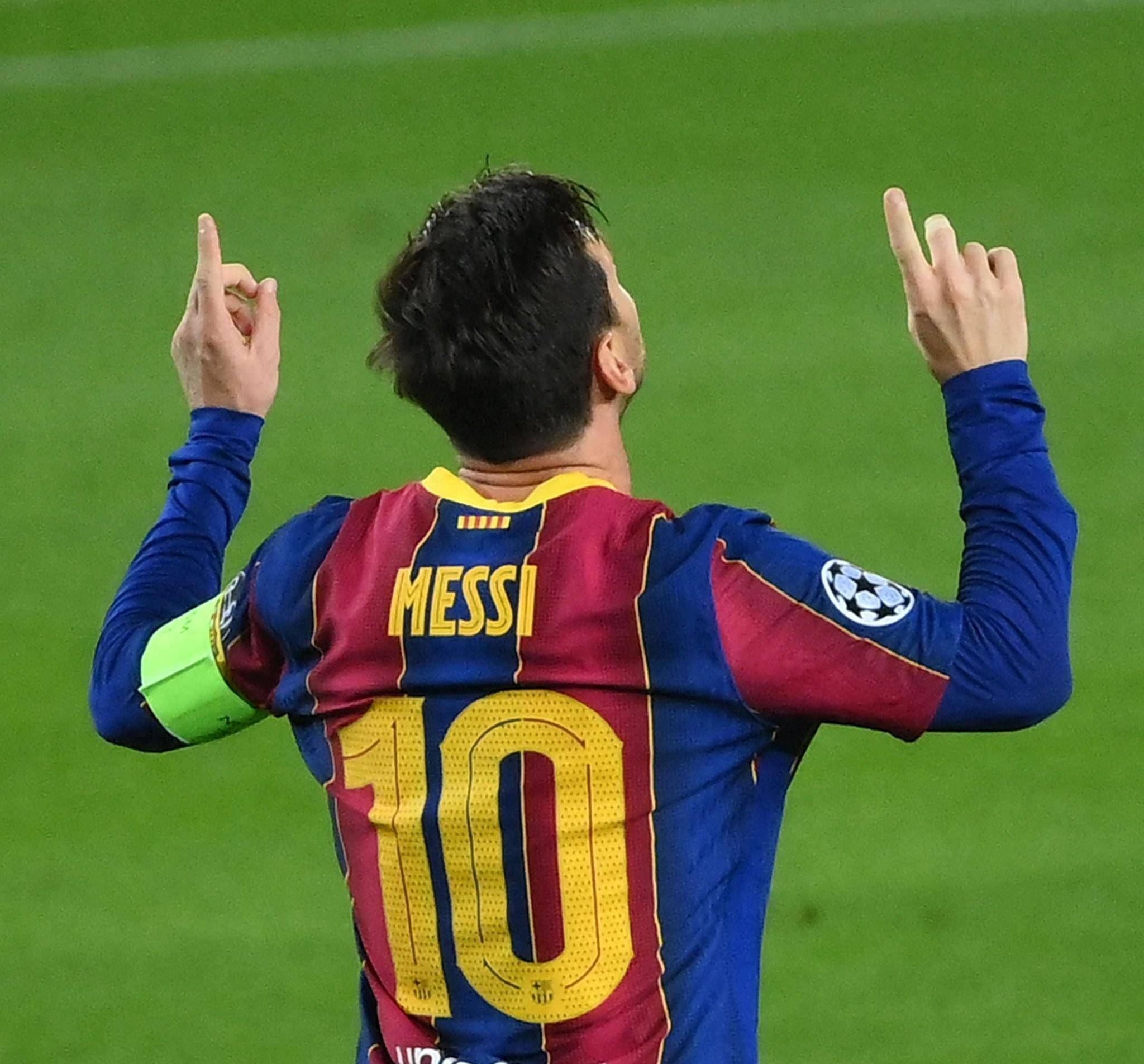 中国女足出战英格兰女足名单：王霜、吴海燕领衔，张琳艳在列