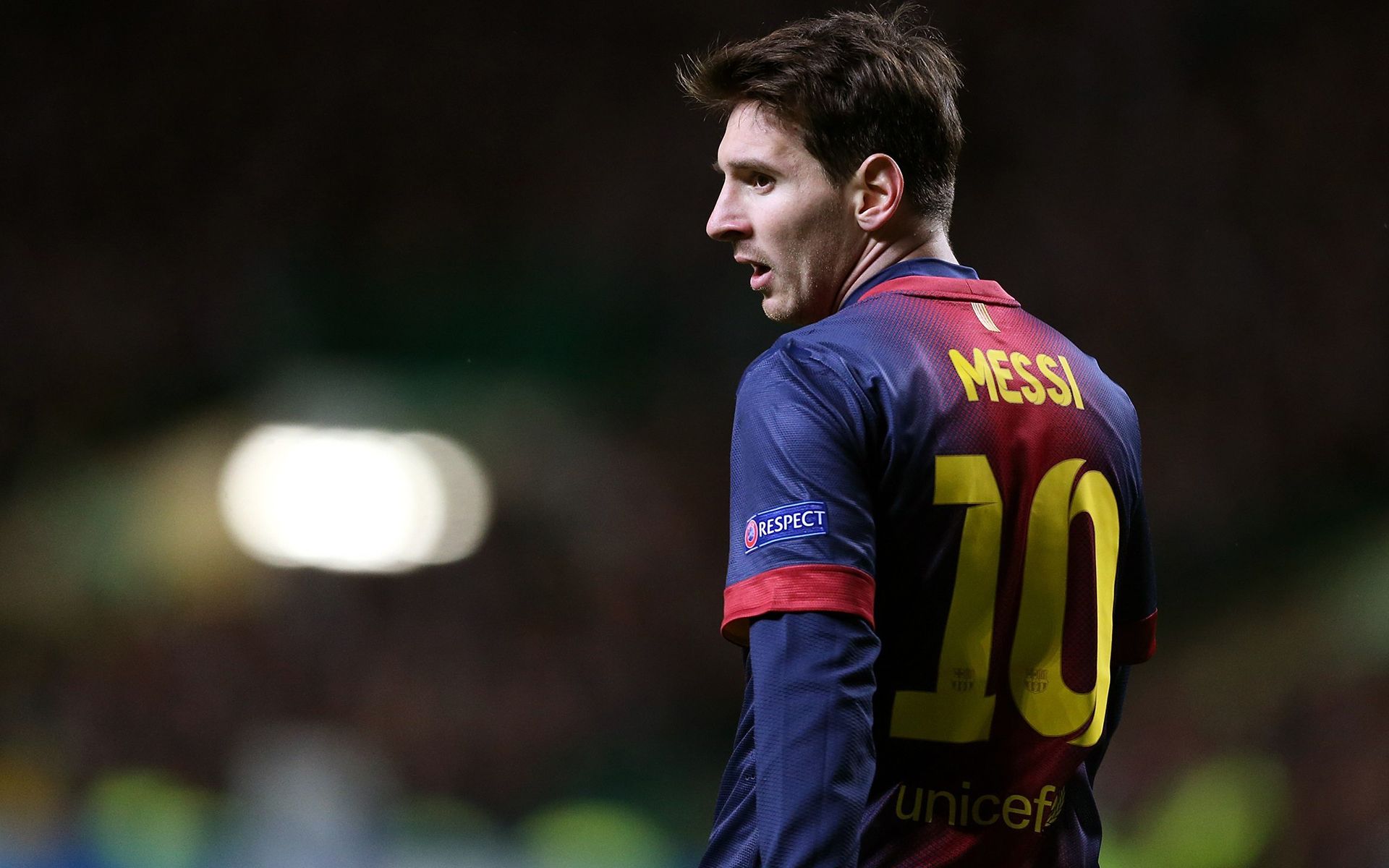 恩佐：曾亲自给凯塞多打过电话；对此前“歧视”歌曲感到抱歉