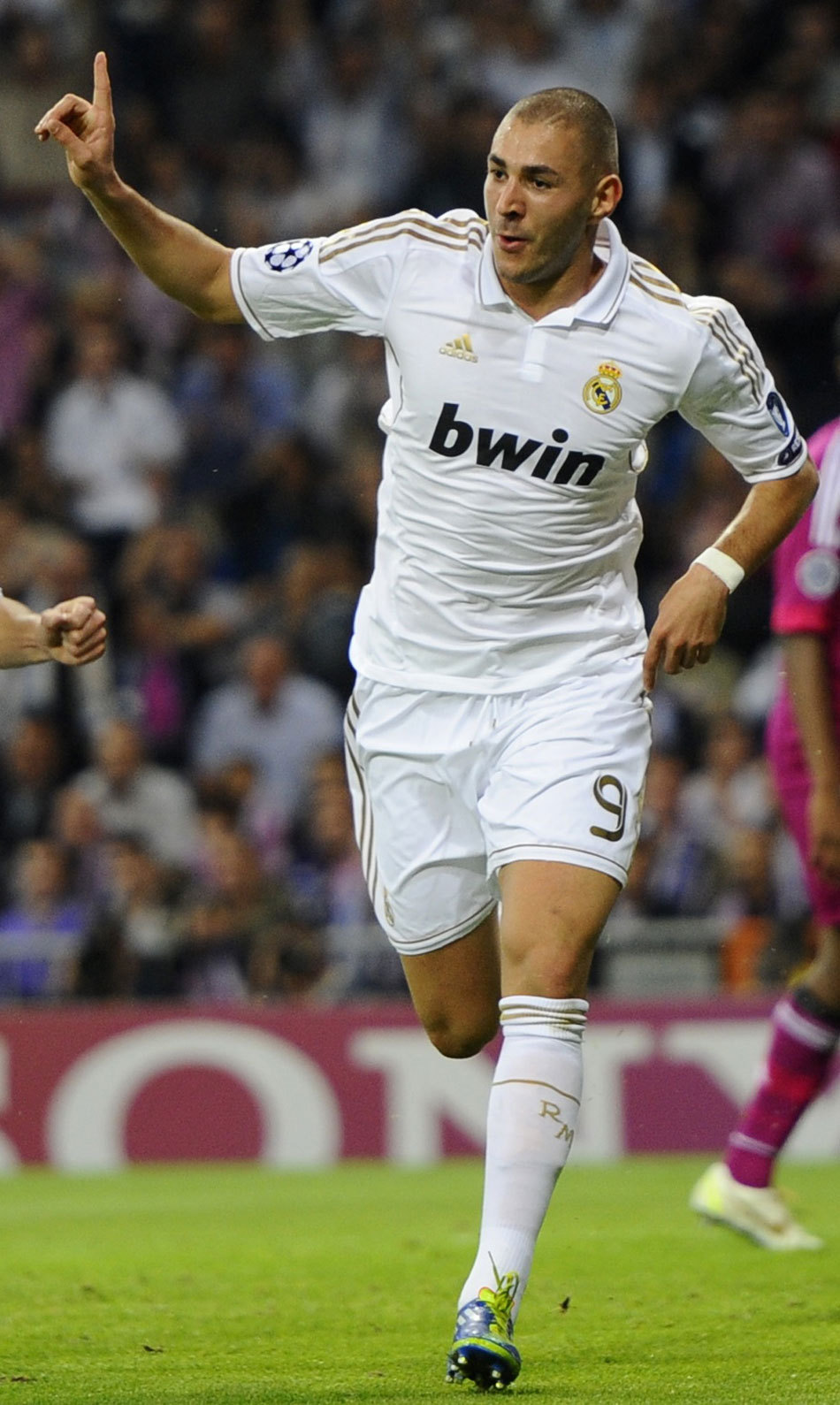 罗尔费斯：药厂在对抗中太软了，我们退缩了、在躲着身体对抗