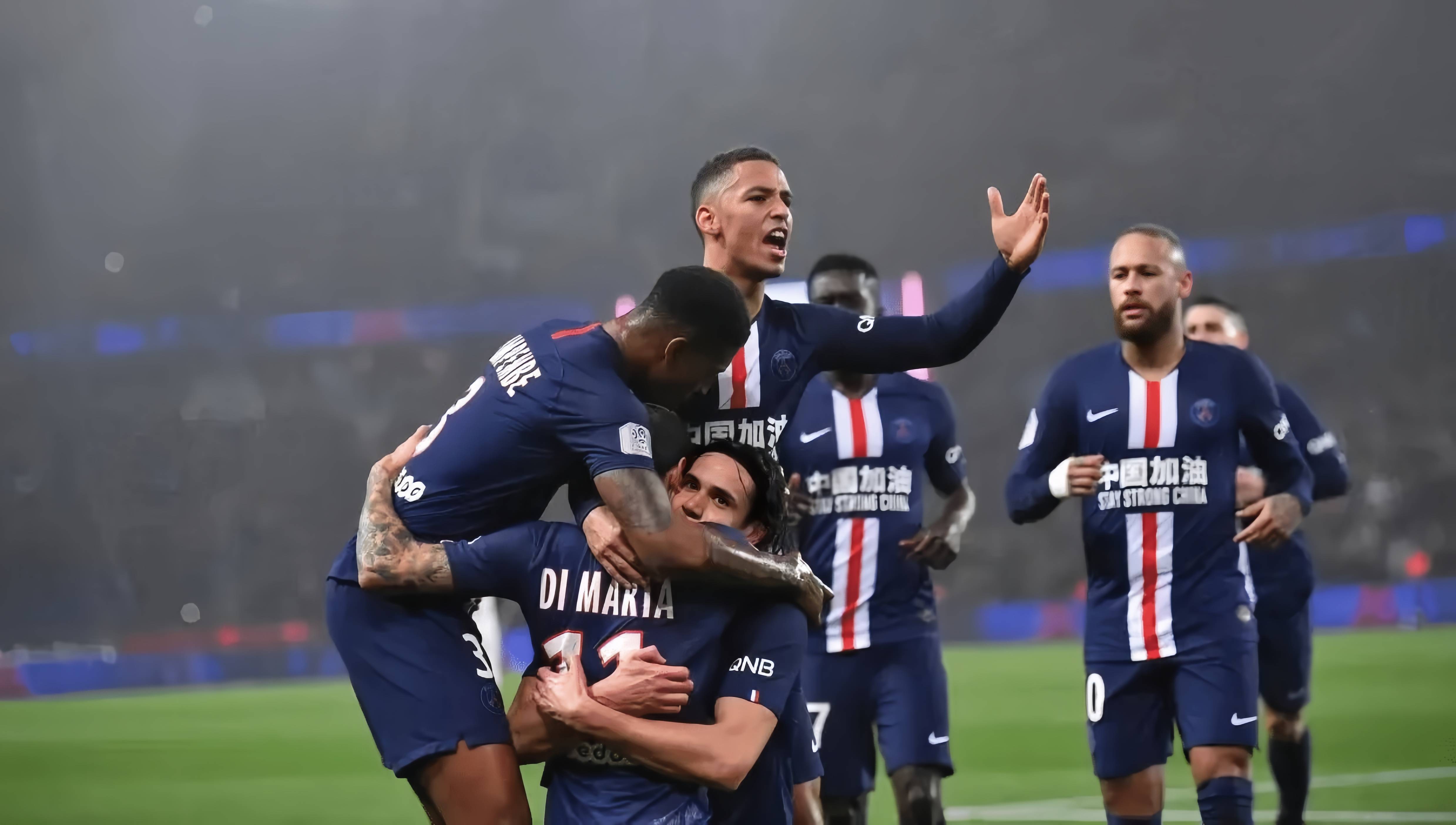 篮球勇士明星球员连续得分20+