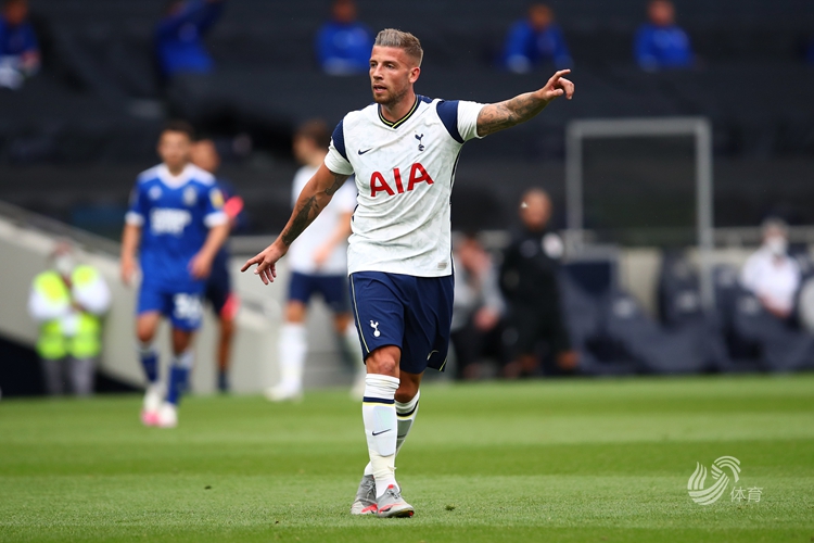 随着梁靖崑+王楚钦2-1获胜，成都混合团体世界杯！国乒8-4德国队